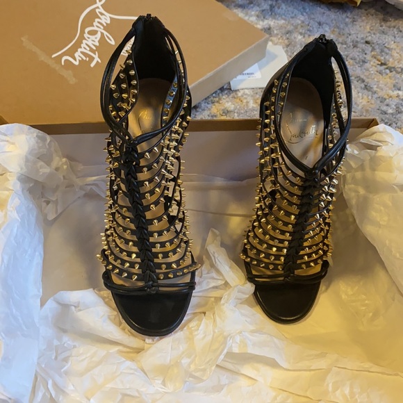 Like new, worn once to a wedding, very comfortable - Picture 10 of 13